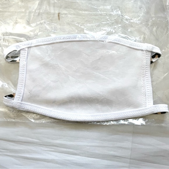 Youth leopard print face mask with removable filter - Picture 3 of 4